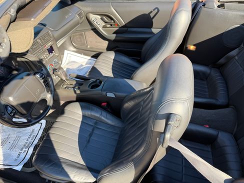 Used 2002 Chevrolet Camaro Z28 image 12