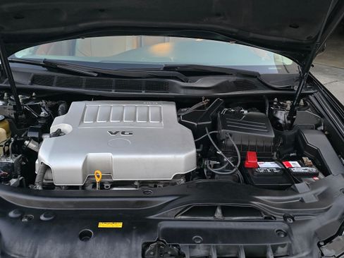 Used 2005 Toyota Avalon Limited image 30