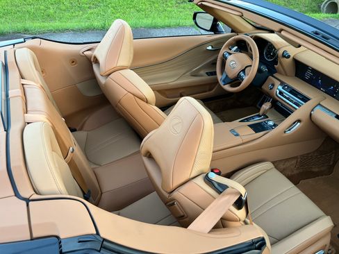 Used 2021 Lexus LC 500 Convertible RWD image 15