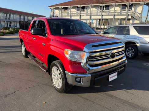 Used 2017 Toyota Tundra SR5 image 16