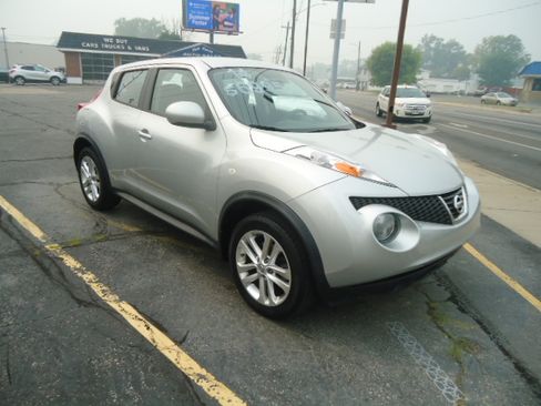 Used 2014 Nissan Juke AWD S image 7