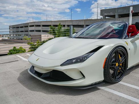 Used 2022 Ferrari F8 Spider Spider image 7