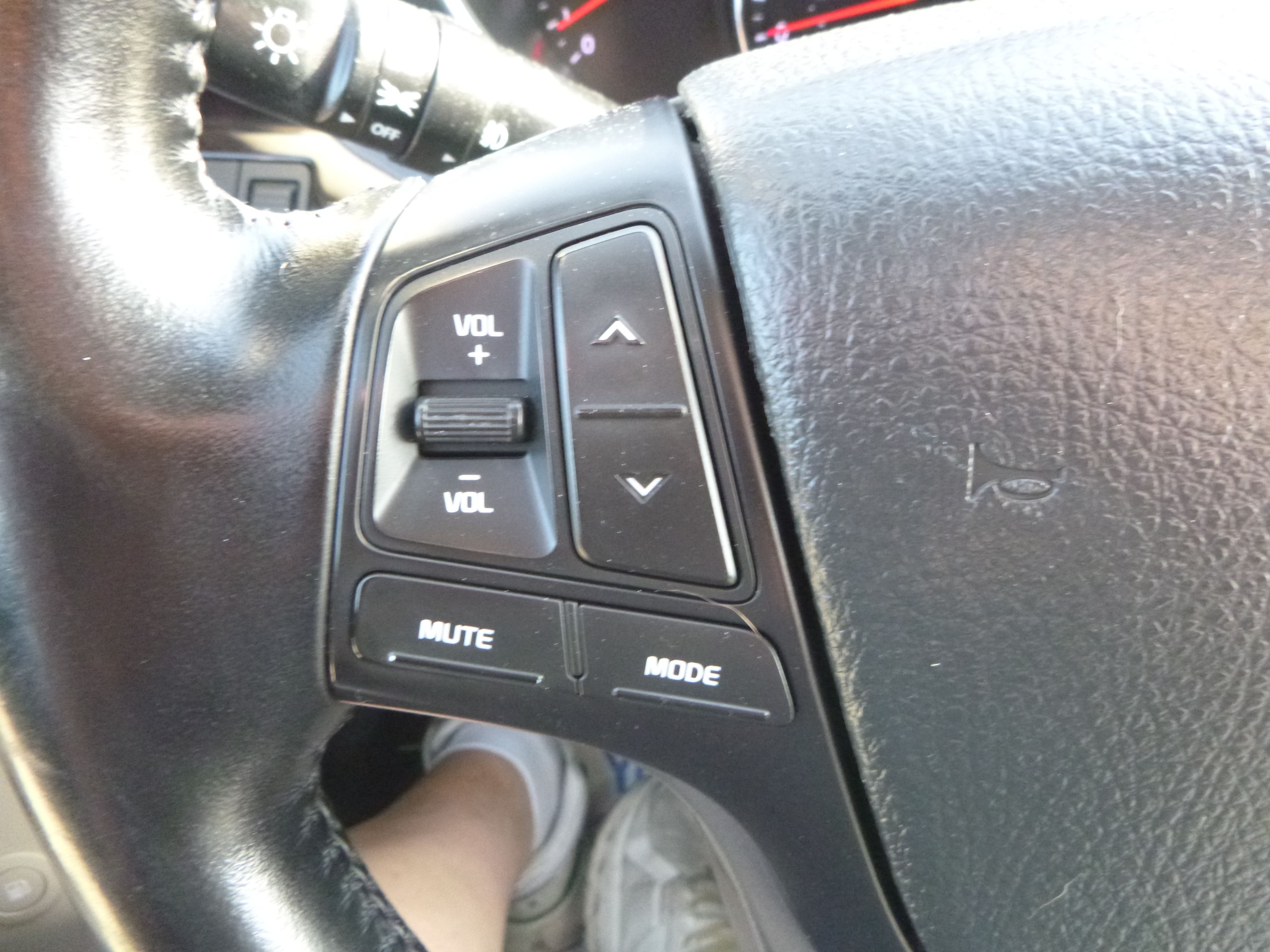 Used 2014 Kia Sorento FWD LX image 18
