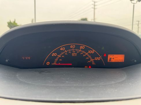 Used 2009 Toyota Yaris image 29