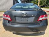 Used 2011 Toyota Camry LE image 3