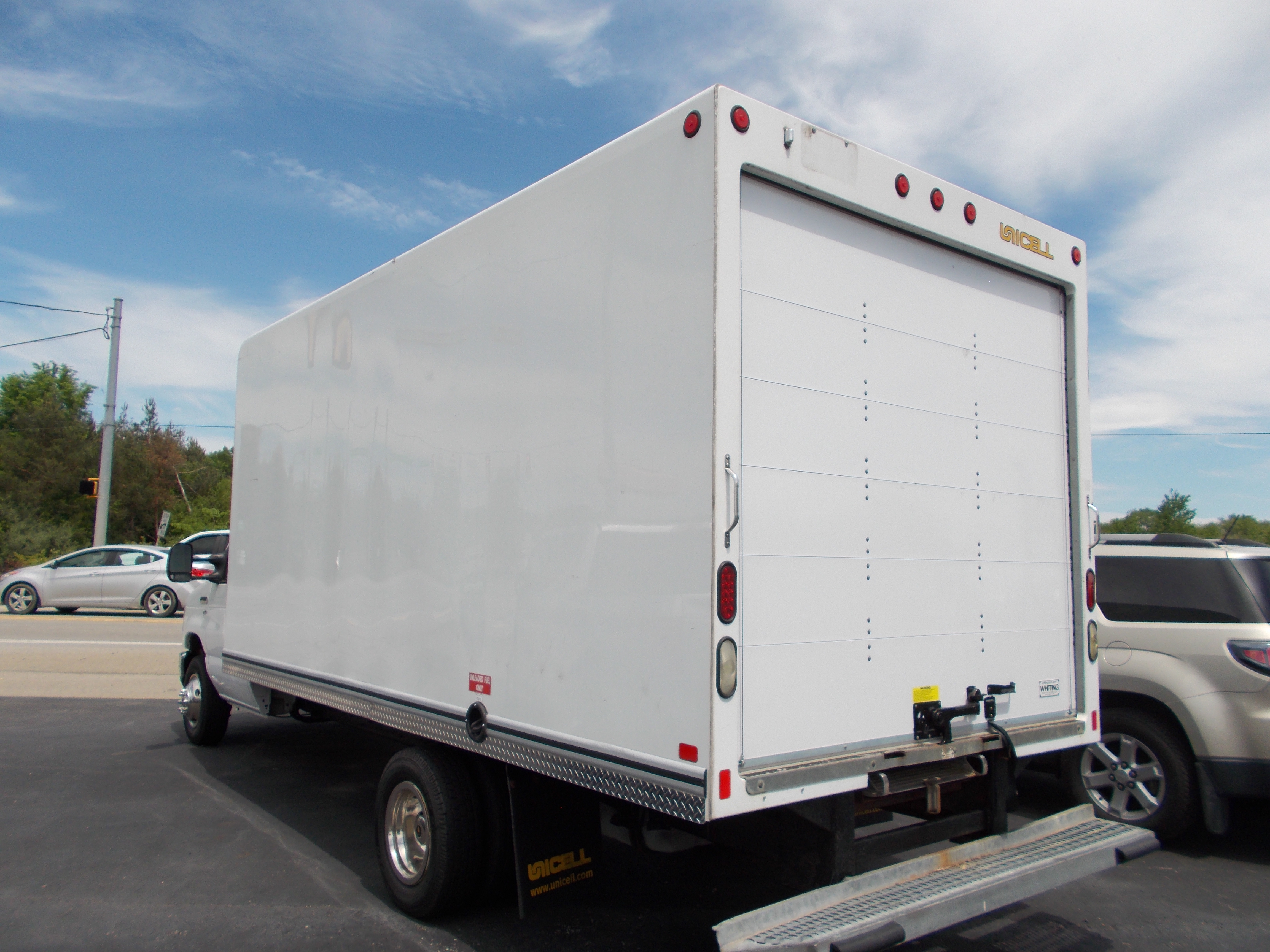 Used 2016 Ford E-350 and Econoline 350 XL RWD image 8