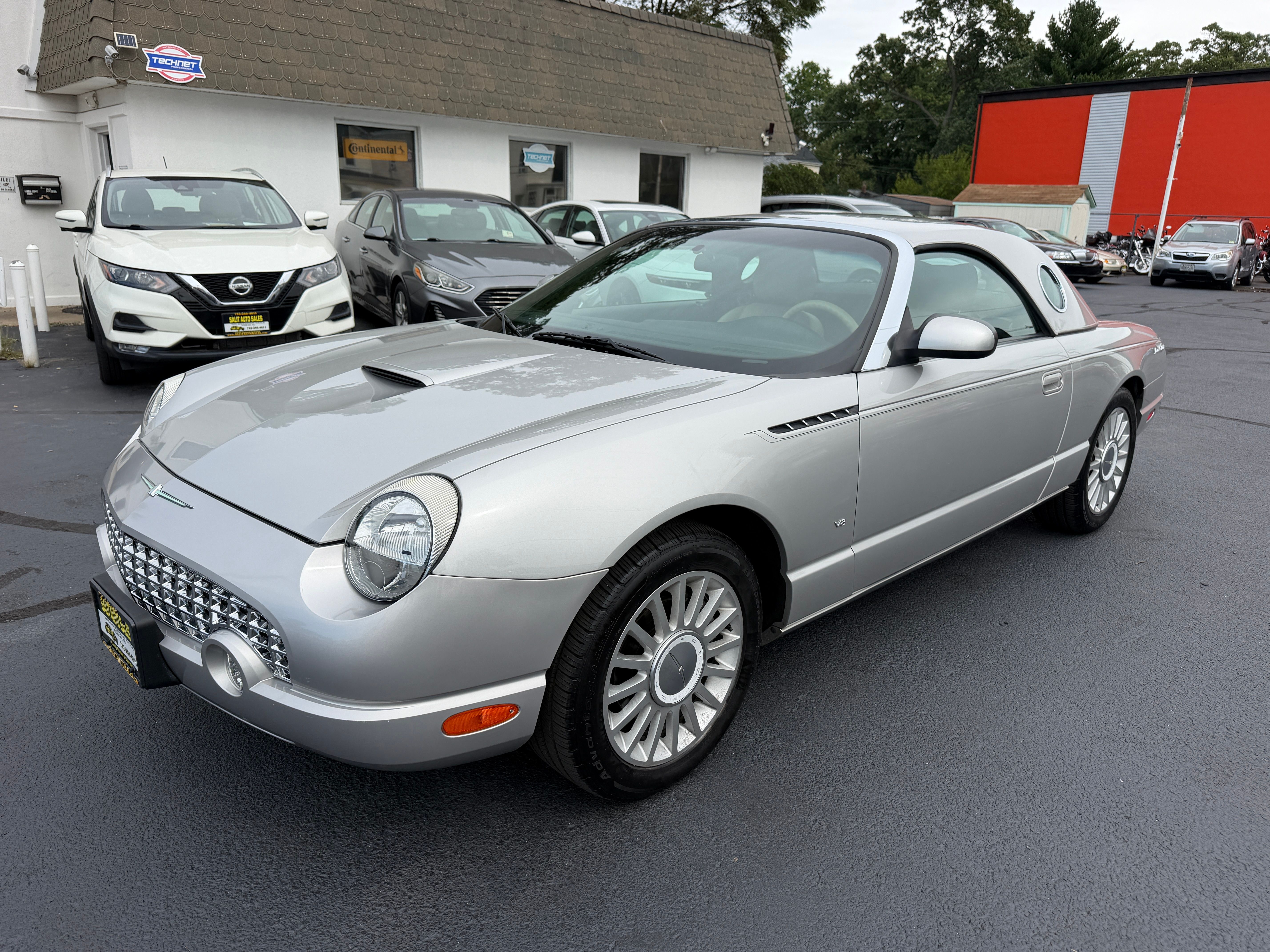 Used 2004 Ford Thunderbird UNAVAIL RWD image 34