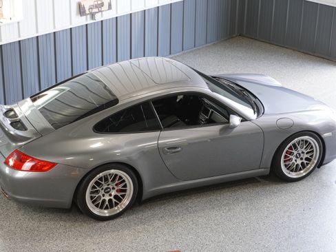 Used 2005 Porsche 911 Carrera S RWD image 6