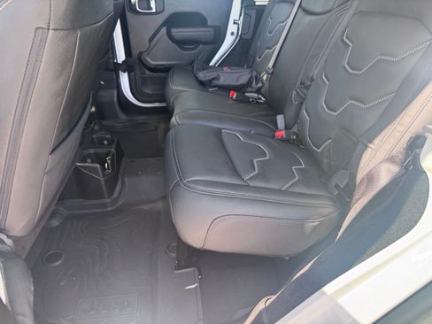 Used 2024 Jeep Wrangler 4WD Unlimited Sport image 53