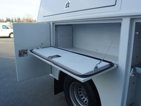 Used 2016 Mercedes-Benz Sprinter 3500 image 25