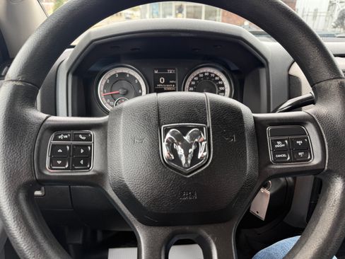 Used 2016 RAM 3500 Tradesman image 10