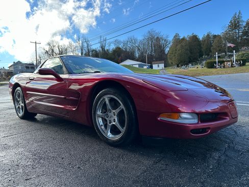 Used 2001 Chevrolet Corvette image 5
