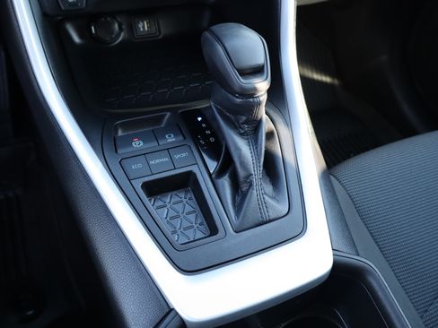 Used 2023 Toyota RAV4 LE image 28