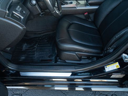 Used 2011 Cadillac CTS image 25