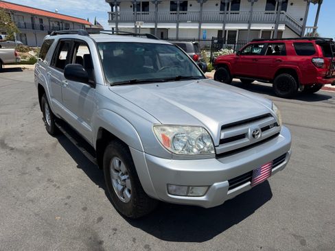 Used 2004 Toyota 4Runner 2WD SR5 V8 image 14