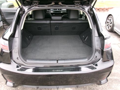 Used 2014 Lexus CT 200h image 8