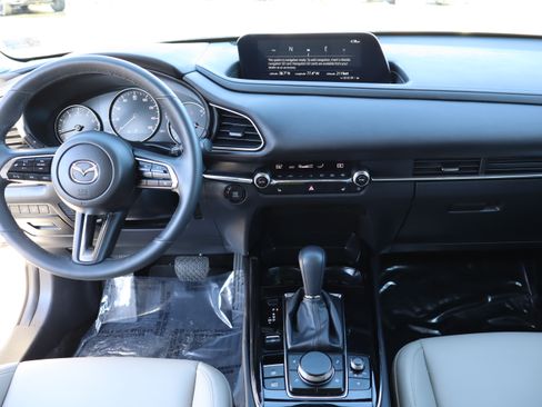 Used 2024 MAZDA CX-30 image 16