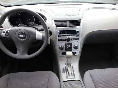 Used 2012 Chevrolet Malibu LS FWD image 4