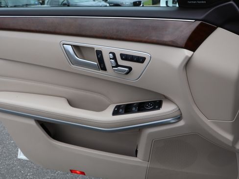 Used 2014 Mercedes-Benz E 350 4MATIC Sport image 19