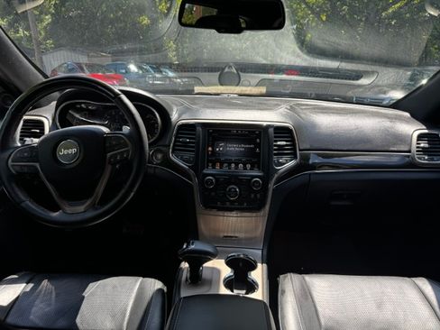 Used 2014 Jeep Grand Cherokee 4WD Overland image 17