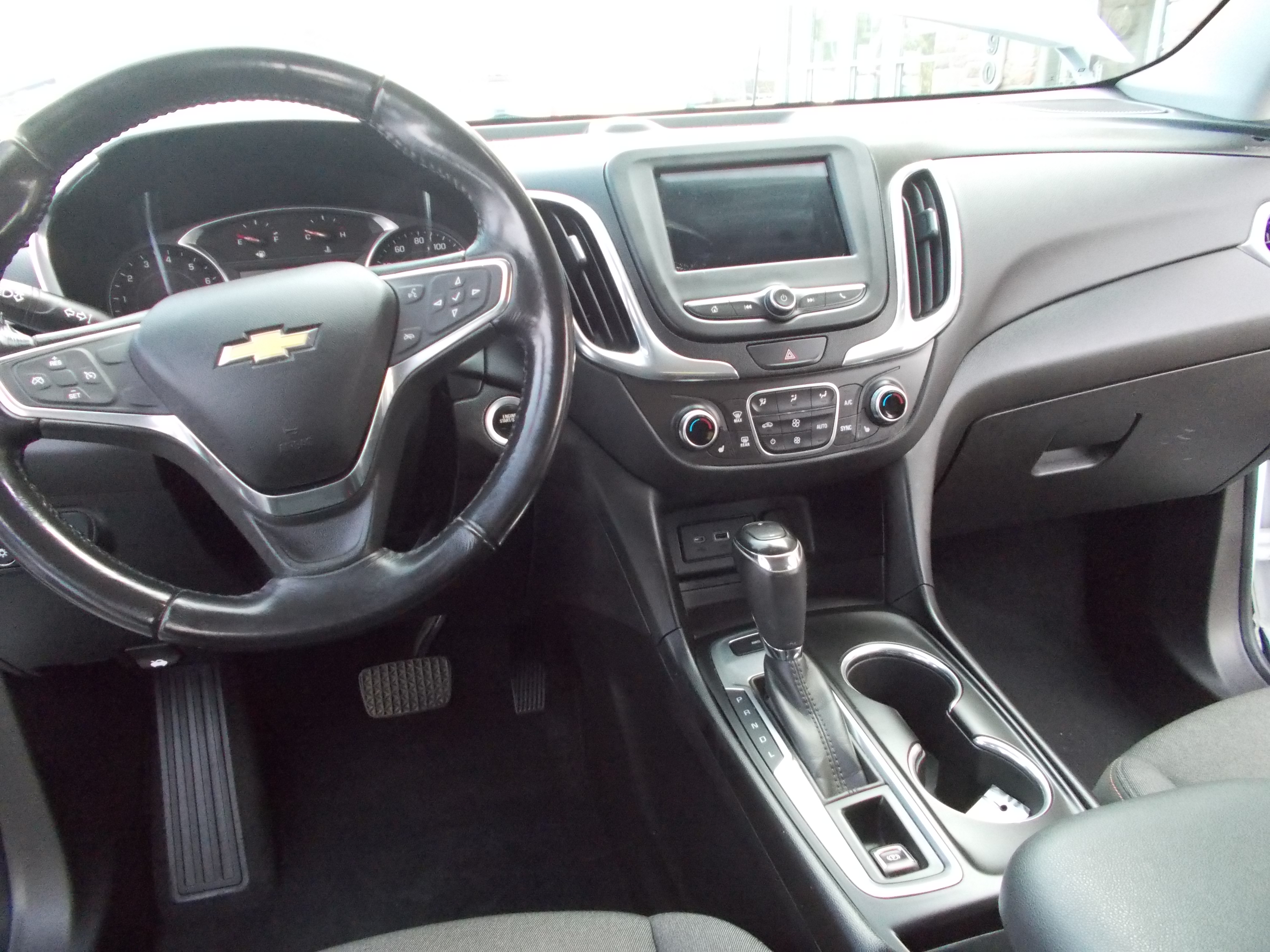 Used 2019 Chevrolet Equinox LT AWD/4WD image 14