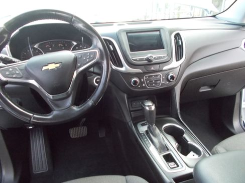 Used 2019 Chevrolet Equinox LT image 14
