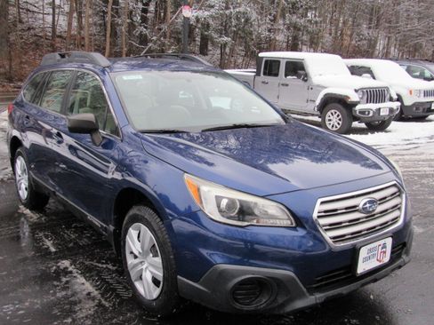 Used 2016 Subaru Outback 2.5i Premium image 19