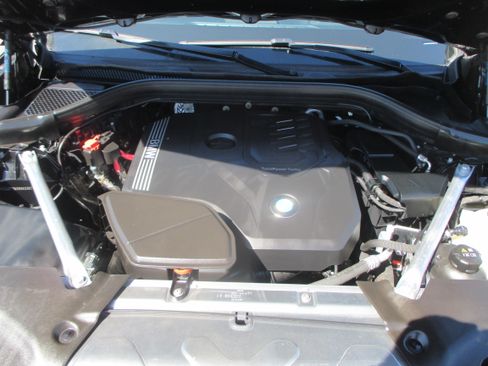 Used 2025 BMW X4 xDrive30i image 20