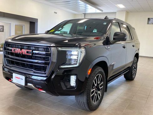 Used 2023 GMC Yukon AT4 AWD/4WD image 4