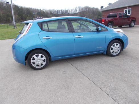 Used 2014 Nissan Leaf image 4