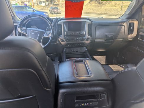 Used 2015 GMC Sierra 3500 Denali image 10