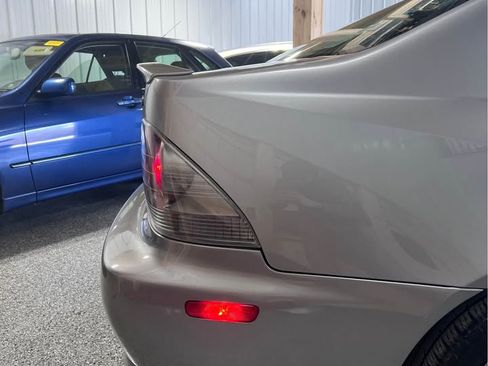 Used 2004 Lexus IS 300 image 6