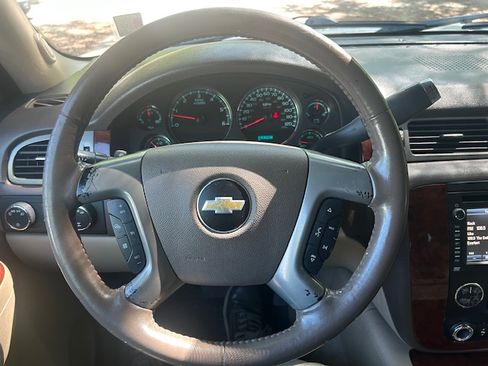 Used 2012 Chevrolet Tahoe 4WD LTZ image 9
