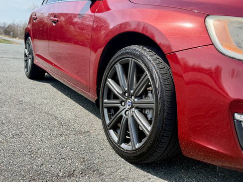 Used 2015 Volvo S60 T6 FWD image 6