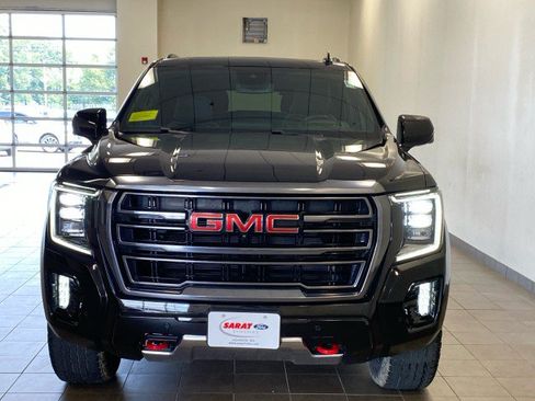 Used 2023 GMC Yukon AT4 AWD/4WD image 3