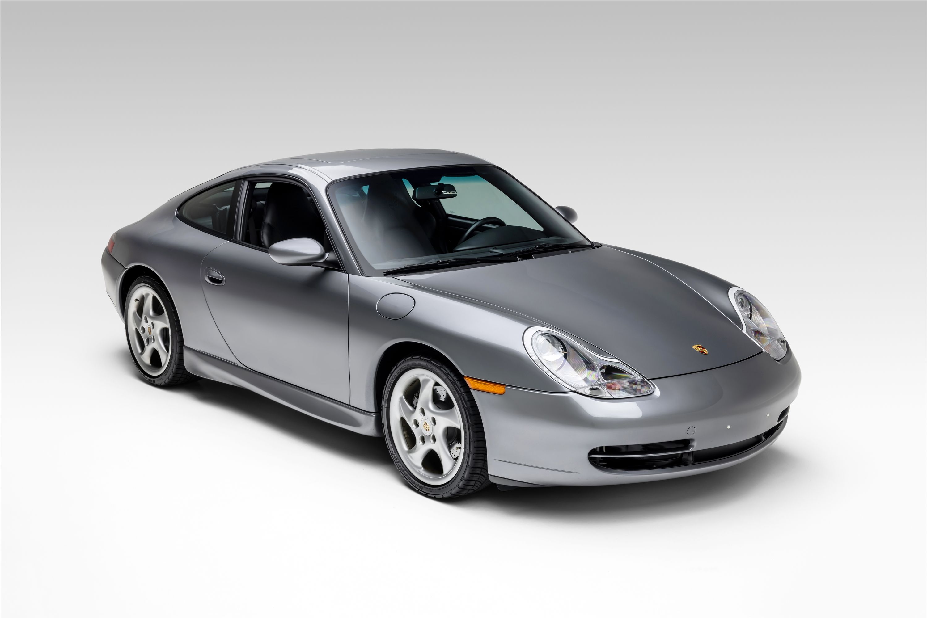 Used 2001 Porsche 911 Coupe 2 wheel drive image 1