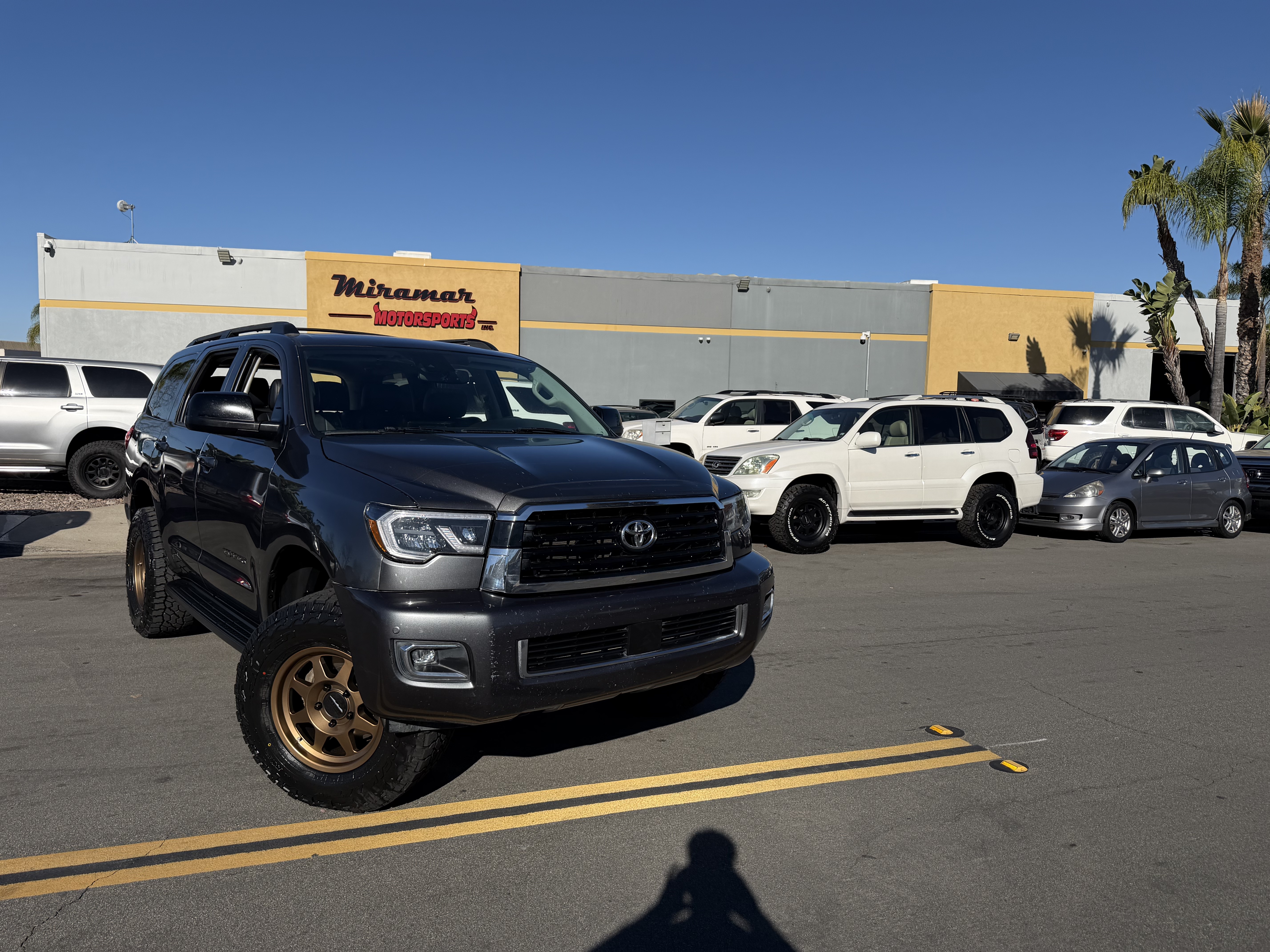 Used 2018 Toyota Sequoia TRD Sport AWD/4WD image 1