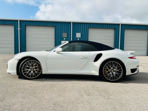 Used 2014 Porsche 911 Turbo S Cabriolet AWD/4WD image 4
