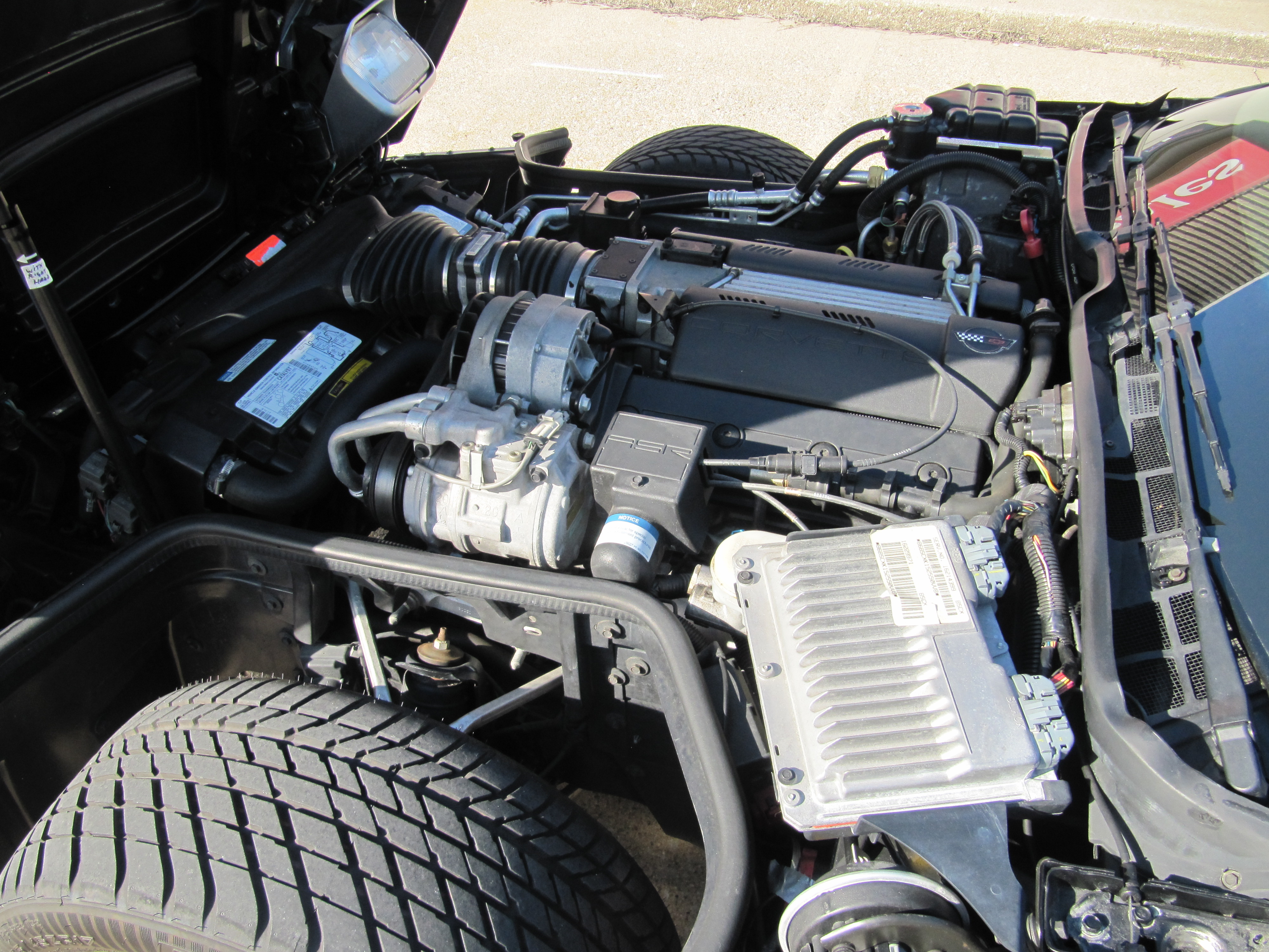 Used 1996 Chevrolet Corvette Convertible RWD image 21