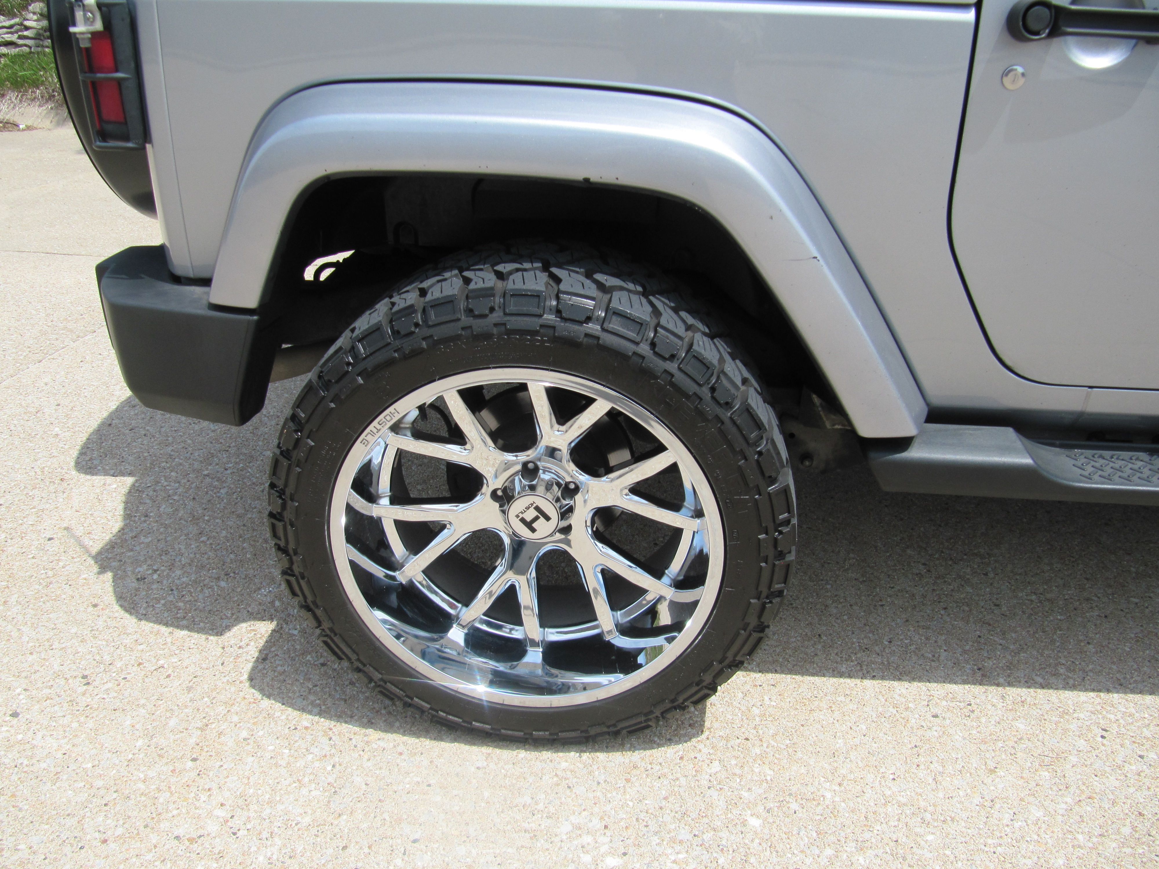 Used 2015 Jeep Wrangler 4WD Sahara image 4