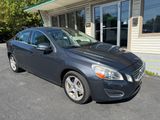 Used 2013 Volvo S60 T5 Platinum image 2