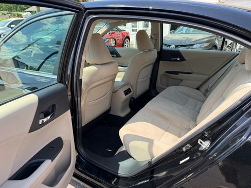 Used 2013 Honda Accord EX Sedan image 14