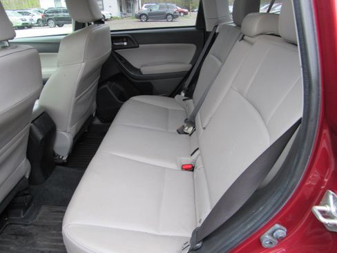Used 2014 Subaru Forester 2.5i Limited image 14