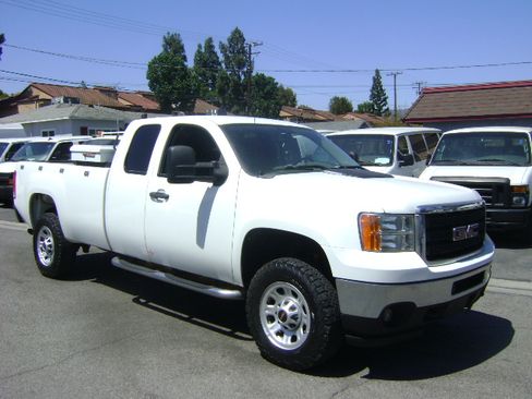 Used 2012 GMC Sierra 3500 4x4 Extended Cab image 2