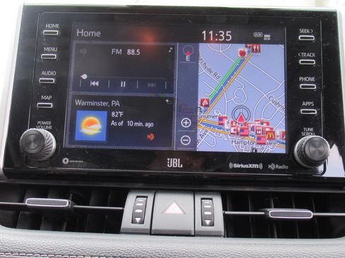 Used 2019 Toyota RAV4 Limited image 14