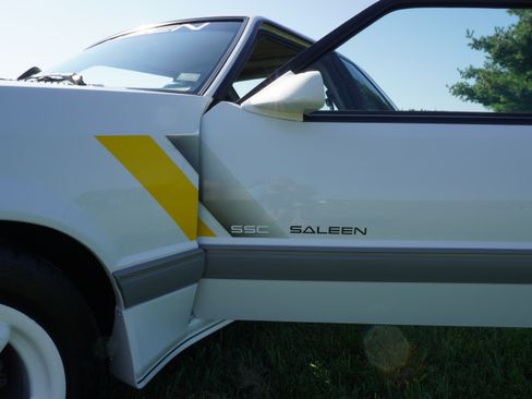 Used 1989 Ford Mustang LX V8 Hatchback RWD image 32
