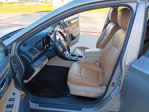 Used 2015 Subaru Outback 2.5i Premium image 6