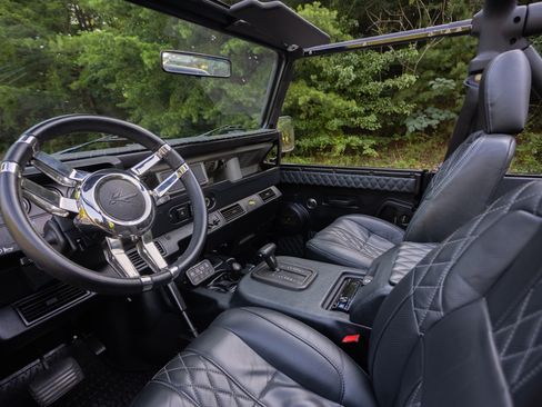 Used 1997 Land Rover Defender 90 AWD/4WD image 12