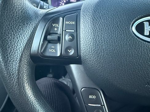 Used 2012 Kia Optima LX image 19