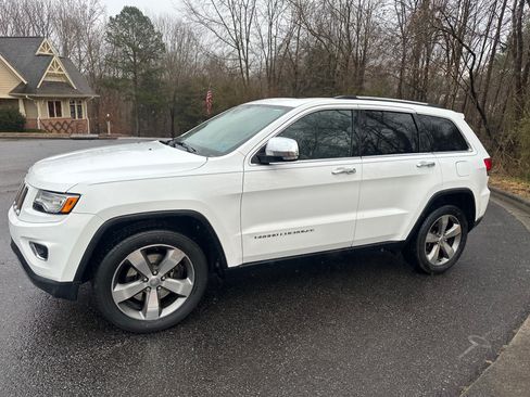 Used 2014 Jeep Grand Cherokee Limited image 2